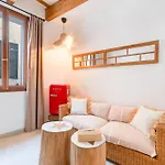 Calma Hotel