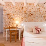 Calma Hotel *
